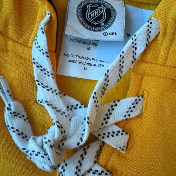 NWT Nashville Predators Hoodie Mens Medium Tie Front Hockey Hooded Sweatshirt - Picture 2 of 3